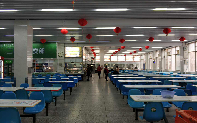 福建團(tuán)餐招聘服務(wù)員